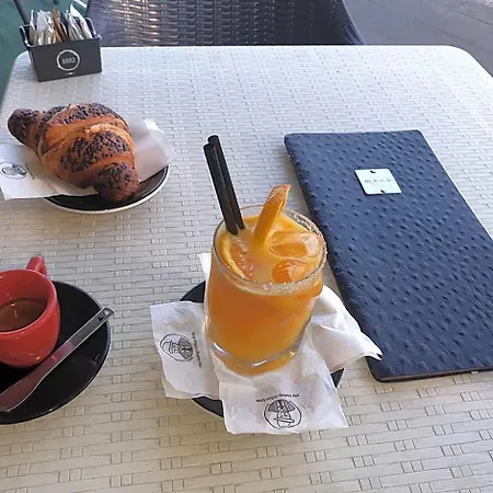 Acomodação com café da manhã  The White Sorrento